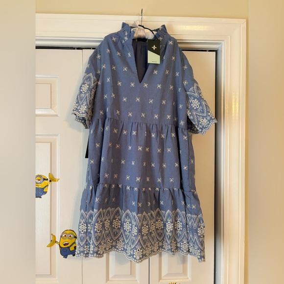 Tuckernuck Blue Chambray Embroidered Crawford dress size large - Picture 5 of 8
